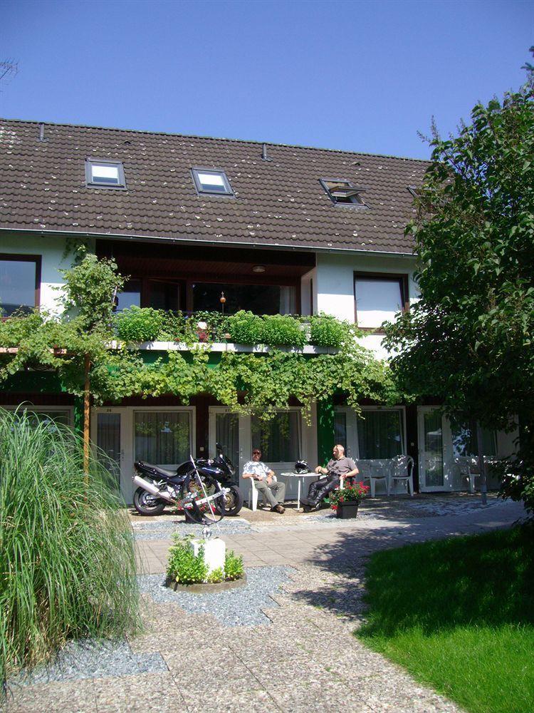 Hotel Herrenhof Любек Екстериор снимка