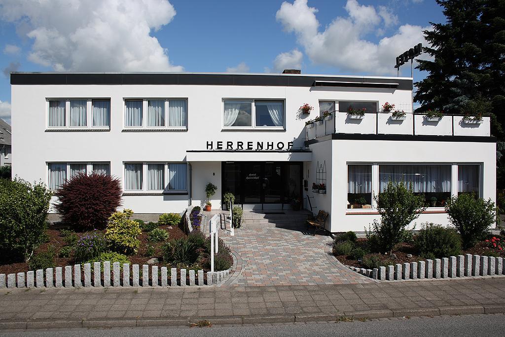 Hotel Herrenhof Любек Екстериор снимка