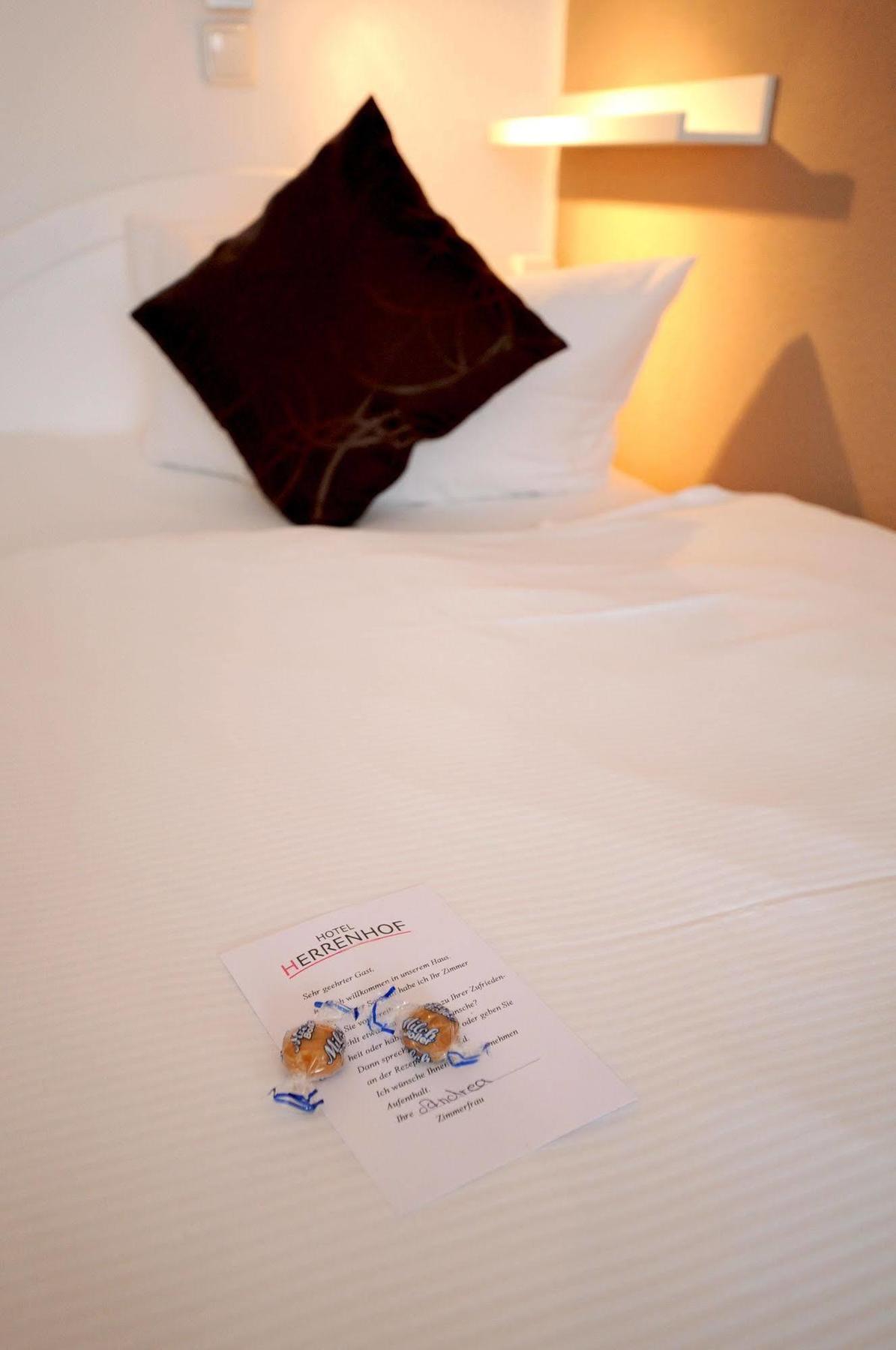 Hotel Herrenhof Любек Екстериор снимка