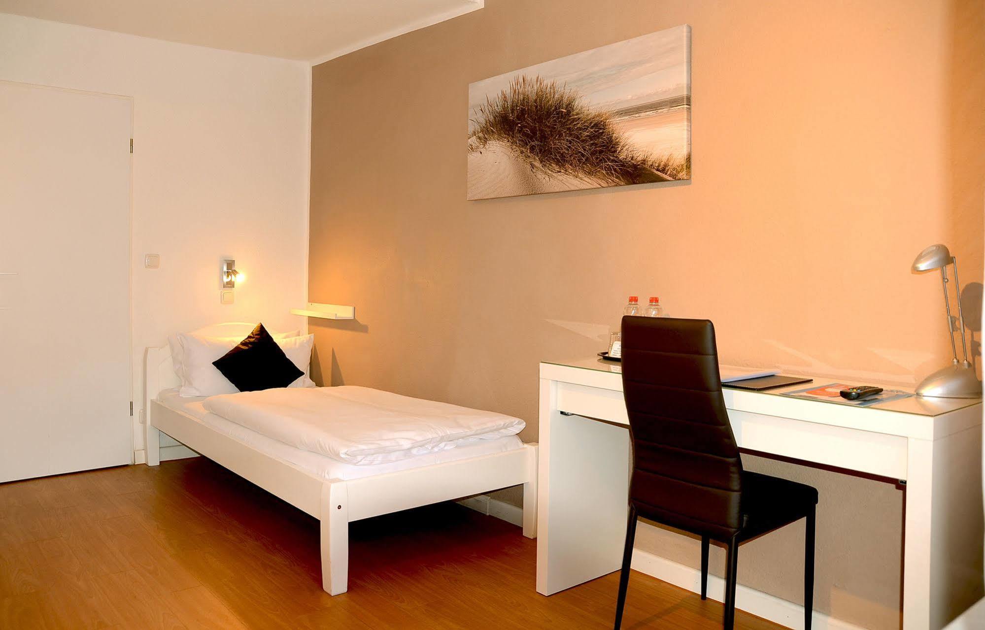 Hotel Herrenhof Любек Екстериор снимка